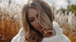 Рита Дакота выпустила трогательный клип на песню «Цунами»