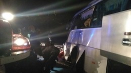 Два человека погибли при столкновении автобуса с фурой под Красноярском