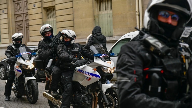 Французские полицейские близки к забастовке