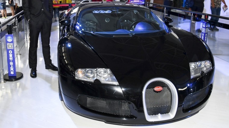 Почти как квартира — стала известна стоимость обслуживания Bugatti Veyron