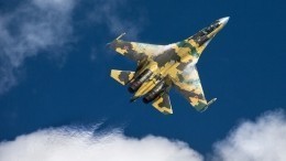 Последнюю партию Су-35 в Китае встретили цветами и триумфальной аркой