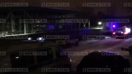 Для тушения горящего склада пиротехники в Петербурге привлекли пожарный поезд