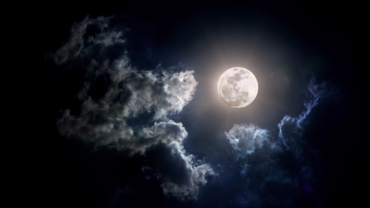 «Беспокойной ночи»: Ученые выяснили причину «буйного лунатизма»