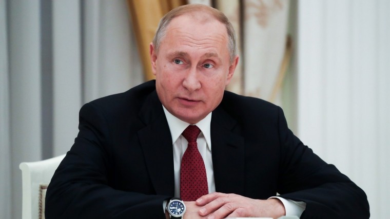 Путин подписал закон о продлении оплаты штрафов со скидкой