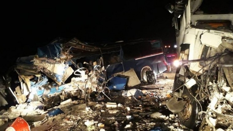 Губернатор ХМАО поручила оказать всю необходимую помощь родным погибших в аварии с автобусом