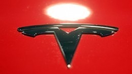Видео: Компания Tesla показала, как происходит сборка Model 3