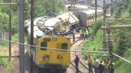 Число раненных при столкновении двух поездов в ЮАР увеличилось до 604 человек