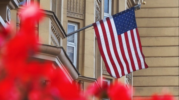 «Шатдаун» онлайн: сайт посольства США в РФ приостановил работу