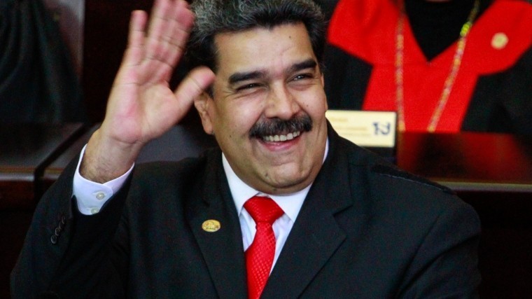 «Диктатор»: США отказались признать легитимность президента Венесуэлы Мадуро