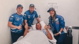 Члены команды «КамАЗ-мастер» навестили в больнице болельщика из ЮАР