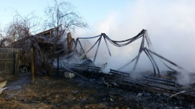 В Забайкальском крае сгорел многоквартирный дом