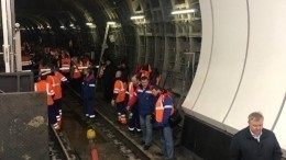 Видео: На севере Москвы затопило тоннель метро