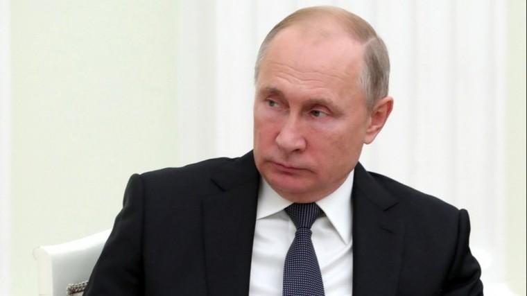 Путин потребовал расселить пострадавших от взрыва газа в доме в Магнитогорске