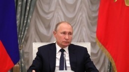 Путин распорядился заняться восстановлением Петербургского научного центра РАН