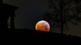 «Никакой мистики — сплошная физика!» — ученые объяснили появление «кровавой» Луны