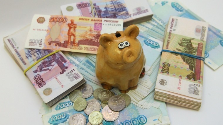 В год Свиньи рубли в копилку: Россияне снова начали накапливать сбережения