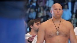 Экс-чемпион UFC заподозрил, что Емельяненко мог быть отравлен или болен до боя