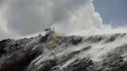 Видео: Полигон твердых бытовых отходов полыхает под Читой