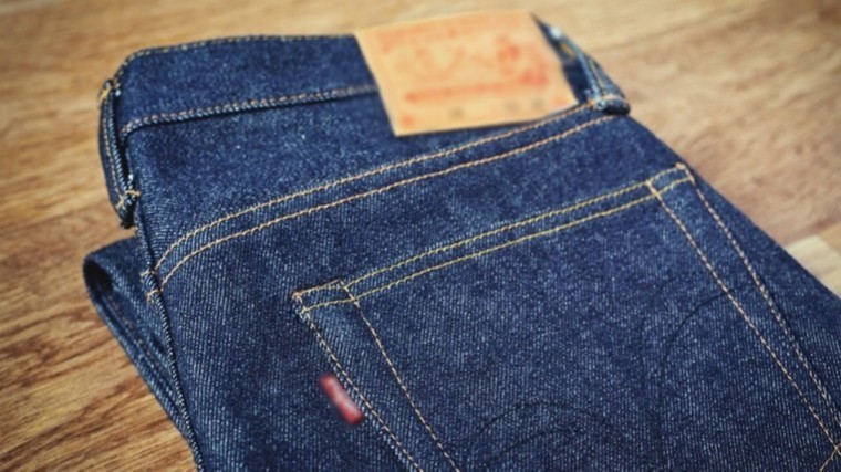 Дешевые джинсы могут исчезнуть с прилавков российских магазинов