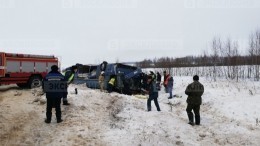 Видео: Семь пассажиров автобуса погибли в аварии под Калугой