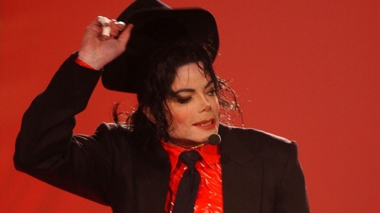 В сеть выложили видео допроса Майкла Джексона по обвинению в совращении детей