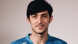 Видео: Сердар Азмун прибыл в расположение ФК «Зенит»