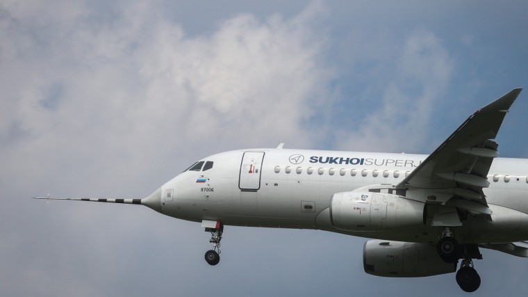 Производитель SSJ-100 опроверг информацию об отказе Европы от российских самолетов