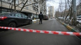 Следователи выясняют причину обрушения балкона в Москве