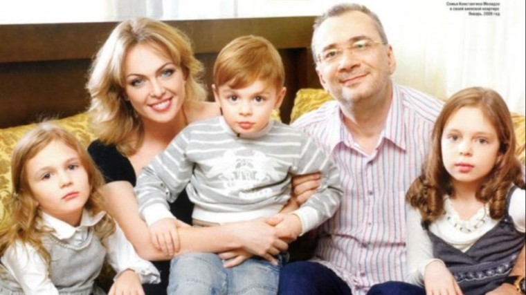 «Никак не объяснял детям»: Константин Меладзе впервые рассказал о разводе с Сумм