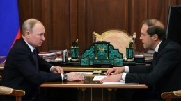 Путин призвал главу Минпромторга активнее развивать транспорт на газовом топливе