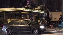 Первые кадры с места аварии с участием пассажирского автобуса в Москве