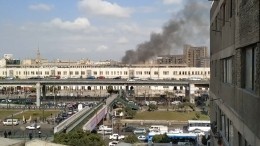 Видео: Поезд взорвался на центральном ж/д вокзале Каира