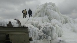 Гигантские глыбы льда: Ужасающие последствия обстрела водовода ДНР бойцами ВСУ — видео