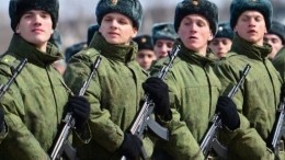 Опрос: Больше половины жителей США опасаются военной мощи России