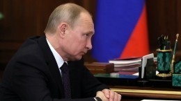 Путин поручил выяснить, почему не исполнены постановления по туризму