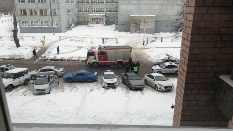 Фото: Около школы в Нижнем Новгороде произошла стрельба