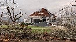 Видео: Число жертв страшного торнадо в США выросло до 14 человек