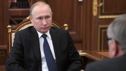 Владимир Путин обсудил льготы по ипотеке с главой ВТБ — видео