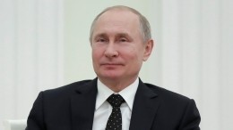 Путин в поздравлении с 8 марта отметил безграничную душевную щедрость россиянок