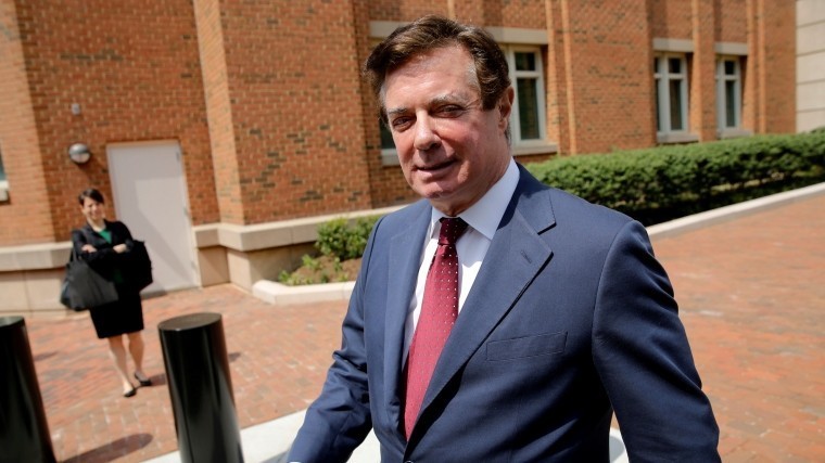 Пол Манафорт приговорен к трем годам тюрьмы за финансовые нарушения