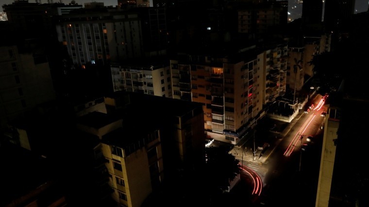 Отключение электричества произошло в посольской зоне Каракаса
