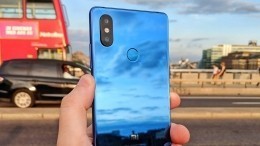 Xiaomi откажется от производства дешевых версий флагманов