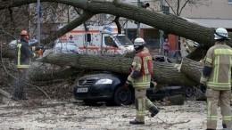 Видео: Циклон «Эберхард» привел к первым жертвам в Европе