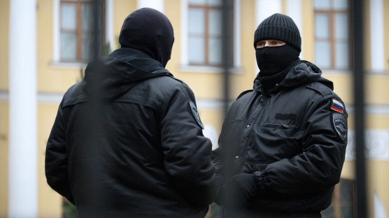 Правоохранители проводят обыски в Фонде пенсионеров и Доме ветеранов в Петербурге