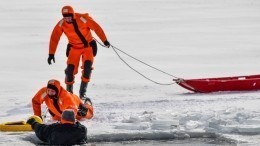 Россияне выходят на тонкий лед, несмотря на запреты и штрафы — репортаж