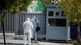 МИД Греции осудил ночное нападение на российское посольство — видео
