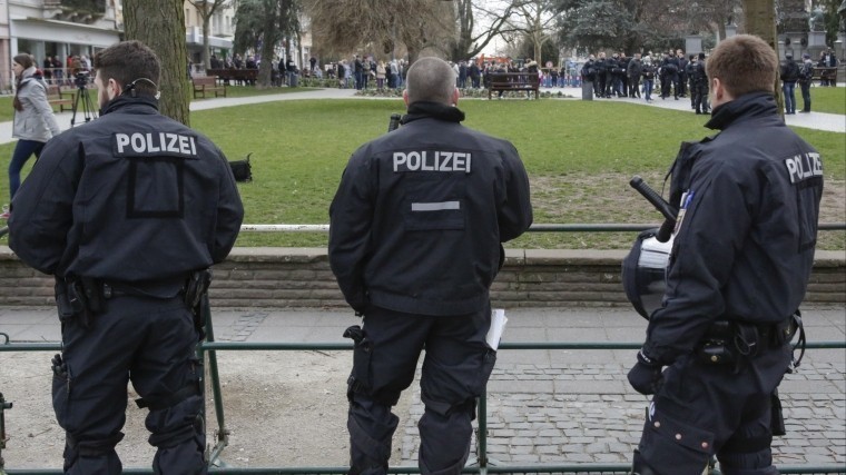 11 человек задержали в Германии по подозрению в подготовке теракта