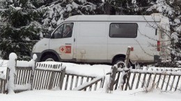 Видео: Новгородский врач провел операцию в деревне с помощью рыбацкого ножа