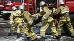 Видео: на Камчатке загорелся жилой дом