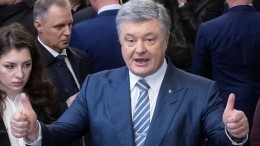 Пьянству — бой! : Порошенко готов отказаться от алкоголя на время дебатов с Зеленским